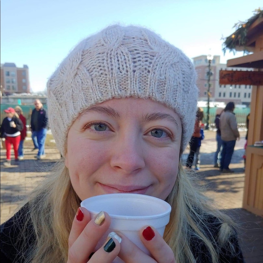 Meet your Posher, Abigail